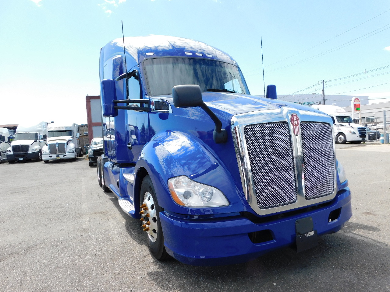 2022 KENWORTH t-680 Tandem Axle Sleeper #1 2022 KENWORTH t-680 Tandem Axle Sleeper #1